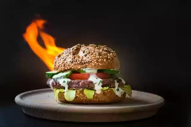 Burger Eat Sharp'ı ücretsiz indirin - GIMP çevrimiçi resim düzenleyici ile düzenlenecek ücretsiz fotoğraf veya resim