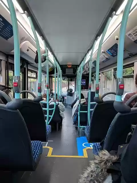 Bezpłatne pobieranie Bus Seats Interior - bezpłatne zdjęcie lub obraz do edycji za pomocą internetowego edytora obrazów GIMP