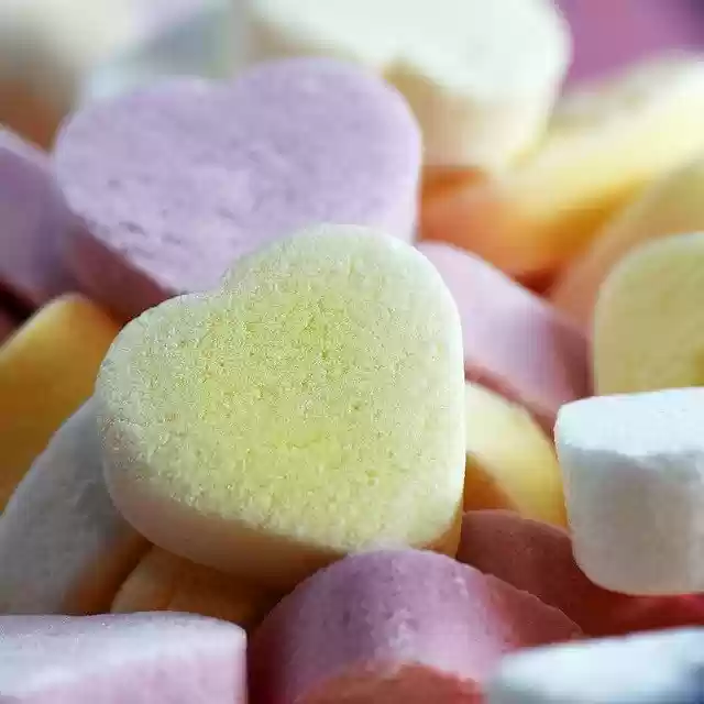 Téléchargement gratuit Candy Heart Sugar - photo ou image gratuite à modifier avec l'éditeur d'images en ligne GIMP