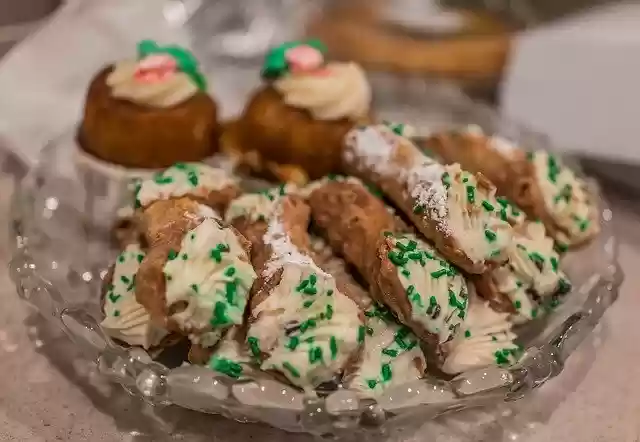 Unduh gratis Canolis Zeppoli Gourmet templat foto gratis untuk diedit dengan editor gambar online GIMP