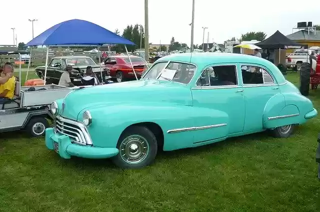 Car Former Antique Old -  GIMP online editor free Free download Car Former Antique Old -  free illustration to be edited with GIMP free online image editor