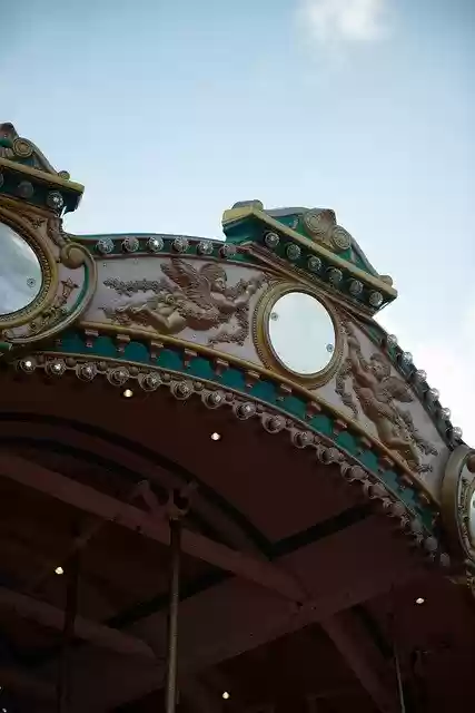 Muat turun percuma Carousel Merry-Go-Round Amusement - foto atau gambar percuma untuk diedit dengan editor imej dalam talian GIMP