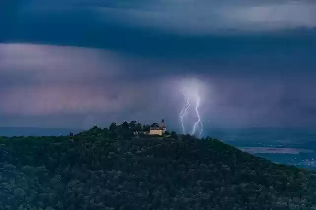 Free download Castle Flashes Sky -  free photo or picture to be edited with GIMP online image editor