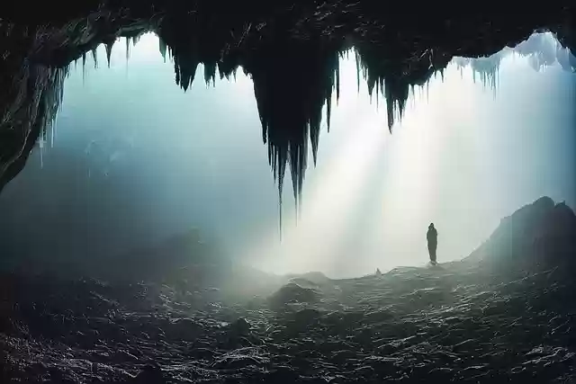 Download grátis caverna rochas nevoeiro raios solares solitários imagem gratuita para ser editada com o editor de imagens online gratuito GIMP