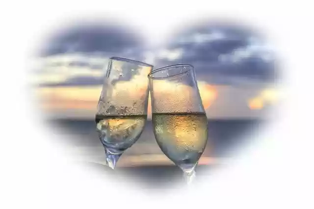 Free download Champagne Beach Lovers -  free illustration to be edited with GIMP free online image editor