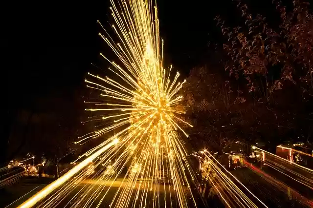 Free download Christmas Market Tree -  free free photo or picture to be edited with GIMP online image editor