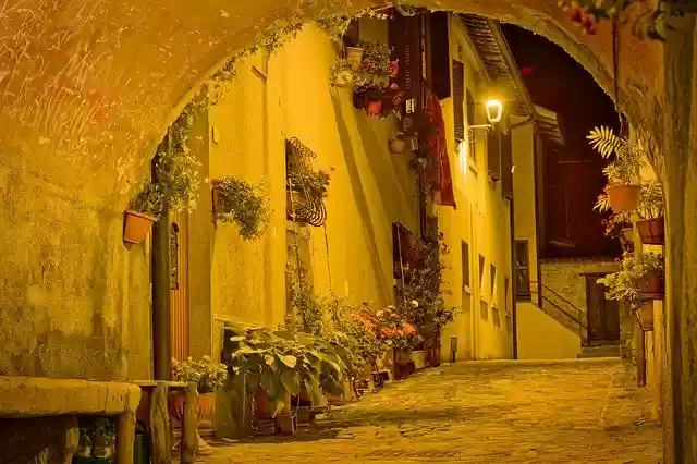 Free download City Evening Alley -  free photo or picture to be edited with GIMP online image editor
