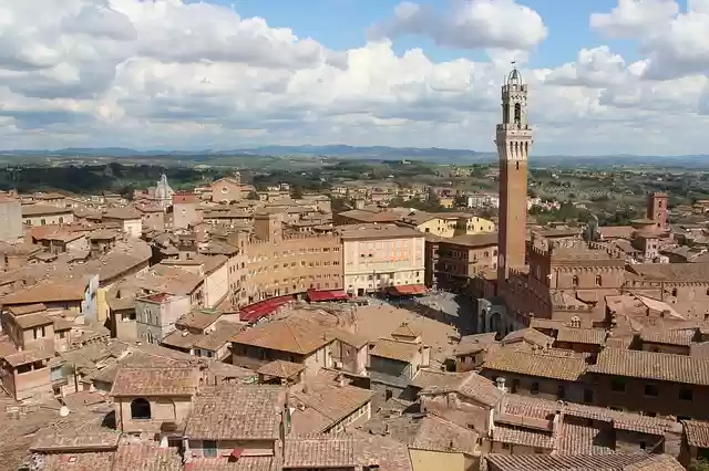 Scarica gratis città italia toscana la sua foto gratis di viaggio da modificare con GIMP editor di immagini online gratuito