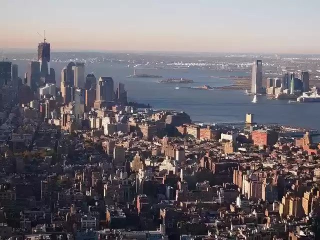 Free download City Manhattan Skyline -  free photo or picture to be edited with GIMP online image editor