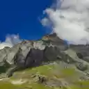 clouds and mountain peaks  screen for extension Chrome web store in OffiDocs Chromium