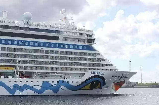 Free download Cruise Ship Offset Colorful -  free free photo or picture to be edited with GIMP online image editor