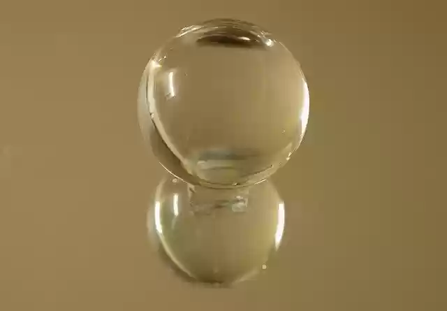 ດາວ​ໂຫຼດ​ຟຣີ Crystal Ball Transparent - ຮູບ​ພາບ​ຟຣີ​ຫຼື​ຮູບ​ພາບ​ທີ່​ຈະ​ໄດ້​ຮັບ​ການ​ແກ້​ໄຂ​ກັບ GIMP ອອນ​ໄລ​ນ​໌​ບັນ​ນາ​ທິ​ການ​ຮູບ​ພາບ​