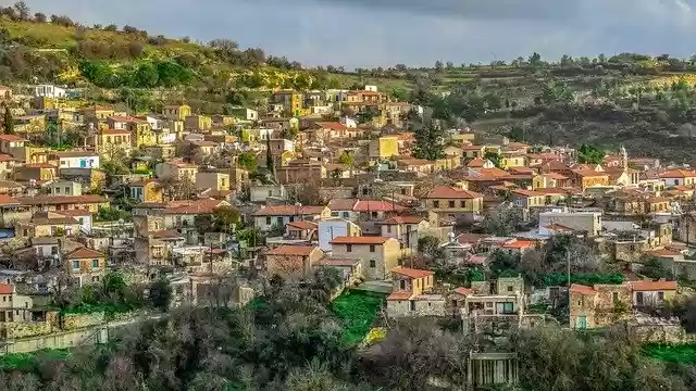 Bezpłatny szablon Cypr Arsos Village do edycji za pomocą internetowego edytora obrazów GIMP