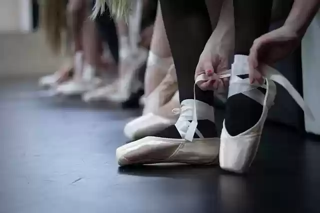 Free download dancers ballerina ballet learning free picture to be edited with GIMP free online image editor