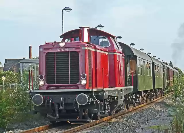 Free download diesel locomotive special train v100 free picture to be edited with GIMP free online image editor