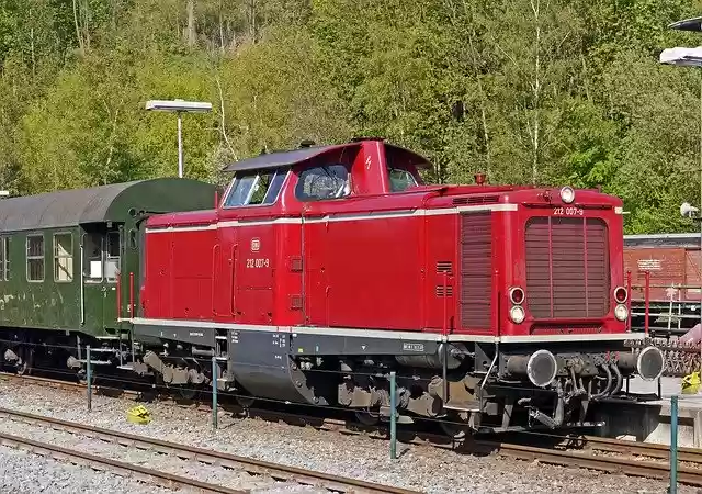 Free download Diesel Locomotive V 100 Deutsche -  free photo or picture to be edited with GIMP online image editor