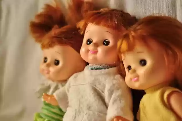 Muat turun percuma templat foto percuma Doll Girl Toys untuk diedit dengan editor imej dalam talian GIMP