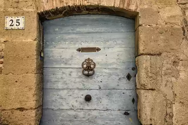 Free download door knocker door entry lock wall free picture to be edited with GIMP free online image editor