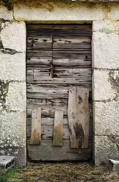 무료 다운로드 Door Wooden Doorpost - 무료 사진 또는 GIMP 온라인 이미지 편집기로 편집할 수 있는 사진