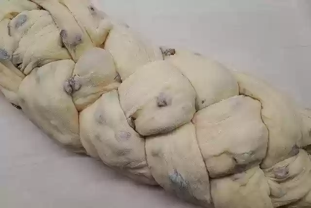 Free download Dough Plait Butterzopf -  free photo or picture to be edited with GIMP online image editor