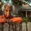 Elderly woman fence  screen for extension Chrome web store in OffiDocs Chromium