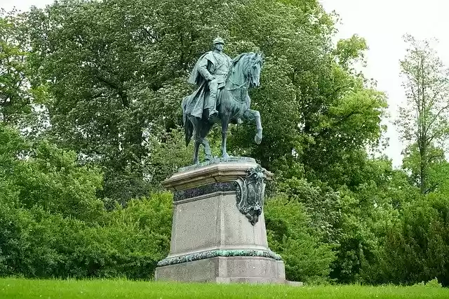 Free download Equestrian Statue Duke Ernst Ii -  free photo or picture to be edited with GIMP online image editor