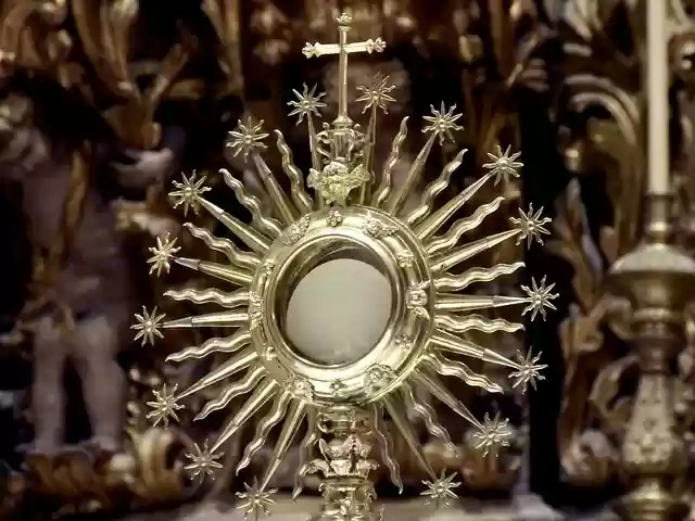 Free download eucharist monstrance holy communion free picture to be edited with GIMP free online image editor