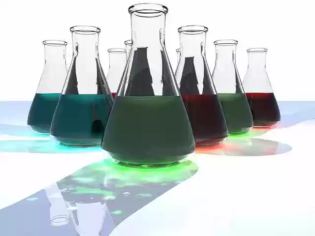 Free download Flasks Chemicals Science -  free illustration to be edited with GIMP free online image editor