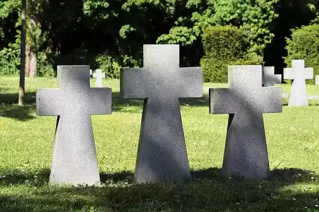 Bezpłatne pobieranie Niemieckiego Cmentarza Wojskowego Drugiego - bezpłatne zdjęcie lub obraz do edycji za pomocą internetowego edytora obrazów GIMP