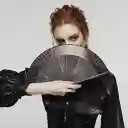 Girl and fan  screen for extension Chrome web store in OffiDocs Chromium