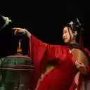 Girl and parrot  screen for extension Chrome web store in OffiDocs Chromium