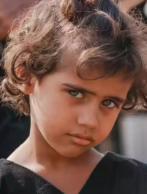 Free download girl child street photography iraq free picture to be edited with GIMP free online image editor
