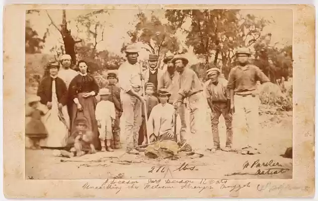Free download gold digger family historical free picture to be edited with GIMP free online image editor
