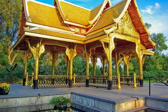 הורדה חינם Golden Thai Pavilion At Olbrich - תמונה או תמונה בחינם לעריכה עם עורך התמונות המקוון GIMP