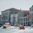 Grand Canal and Waterfront Buildings in Venice  screen for extension Chrome web store in OffiDocs Chromium