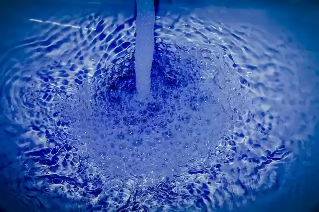 Free download h2o water wet fluid liquid free picture to be edited with GIMP free online image editor