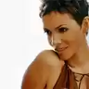 Hallepedia: Halle Berry for Wikipedia  screen for extension Chrome web store in OffiDocs Chromium