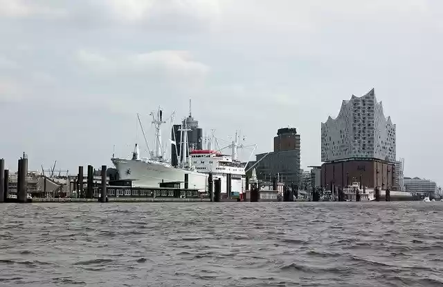 Free download Hamburg Port Shipping Elbe -  free photo or picture to be edited with GIMP online image editor