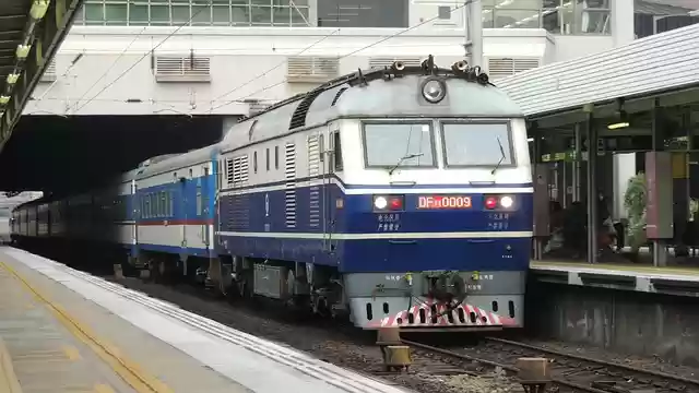 Free download hongkong train city transportation free picture to be edited with GIMP free online image editor