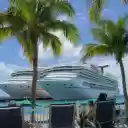 Huge yacht  screen for extension Chrome web store in OffiDocs Chromium