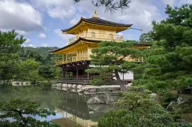 Bezpłatne pobieranie świątyni kioto kenkaku ji buddyzm darmowy obraz do edycji za pomocą bezpłatnego internetowego edytora obrazów GIMP