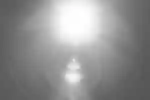 Скачать бесплатно свет-черно-белый-туман-текстура-темный-блеск-тьма-монохромный-освещение-полная-луна-круг-линза-блик-всеобщее достояние-фон-черныйфон-монохромная-фотография-небесное-событие-335278 бесплатно фотография или изображение для редактирования с помощью онлайн-редактора изображений GIMP