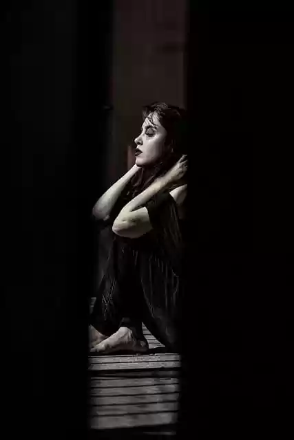 Free download light dark shadow woman girl iran free picture to be edited with GIMP free online image editor