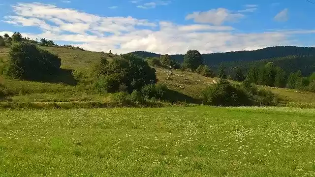 Free download Lika Green Scenic -  free photo or picture to be edited with GIMP online image editor