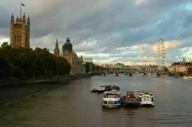 Free download london england river water thames free picture to be edited with GIMP free online image editor