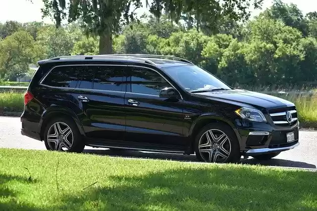 무료 다운로드 mercedes benz gls suv black grass 무료 사진은 김프 무료 온라인 이미지 편집기로 편집할 수 있습니다.