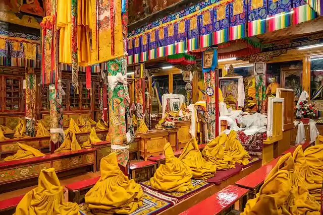 Free download monastery monk tibet india le h free picture to be edited with GIMP free online image editor