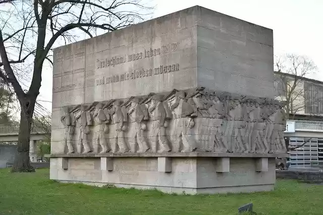 Free download Monument War Soldiers -  free photo or picture to be edited with GIMP online image editor