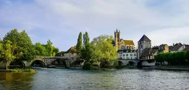Free download moret sur loing river scenic free picture to be edited with GIMP free online image editor