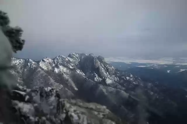 Scarica gratuitamente la foto gratuita di picco di montagna inverno natura neve da modificare con GIMP editor di immagini online gratuito